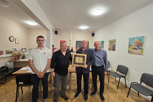Potpredsjedniku Hrvatskog Crvenog križa Antunu Frankoviću dodijeljena Plaketa „Berislav Bačić“ 